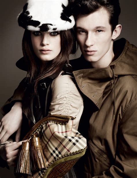 Watch Burberry Fall 2011 